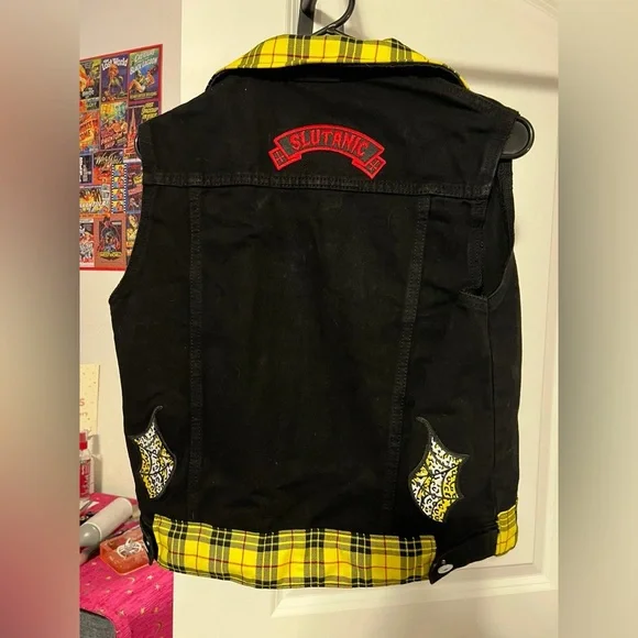 Rockabilly black and Yellow Plaid Vest - Picture 2 of 2